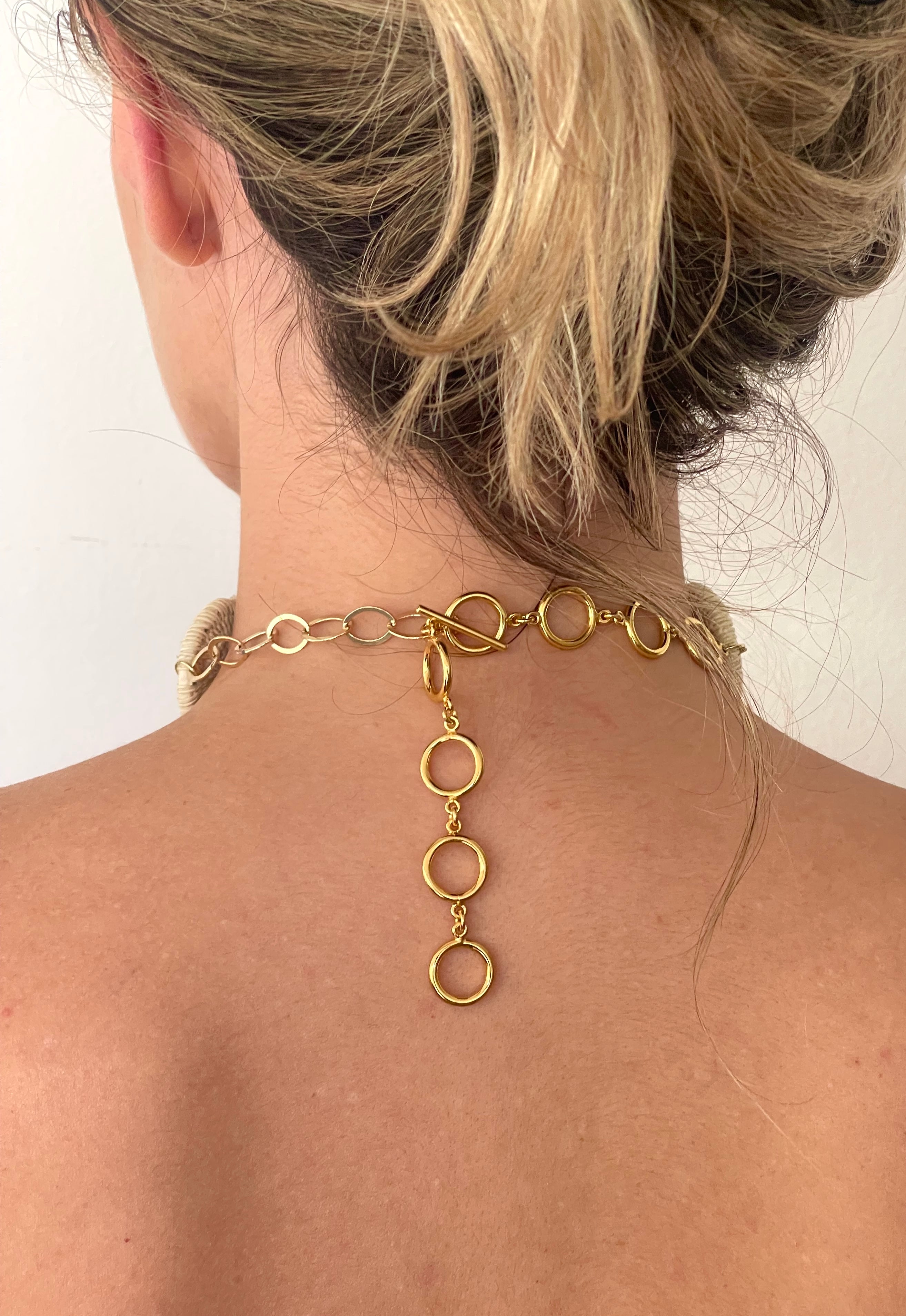 Adva Choker