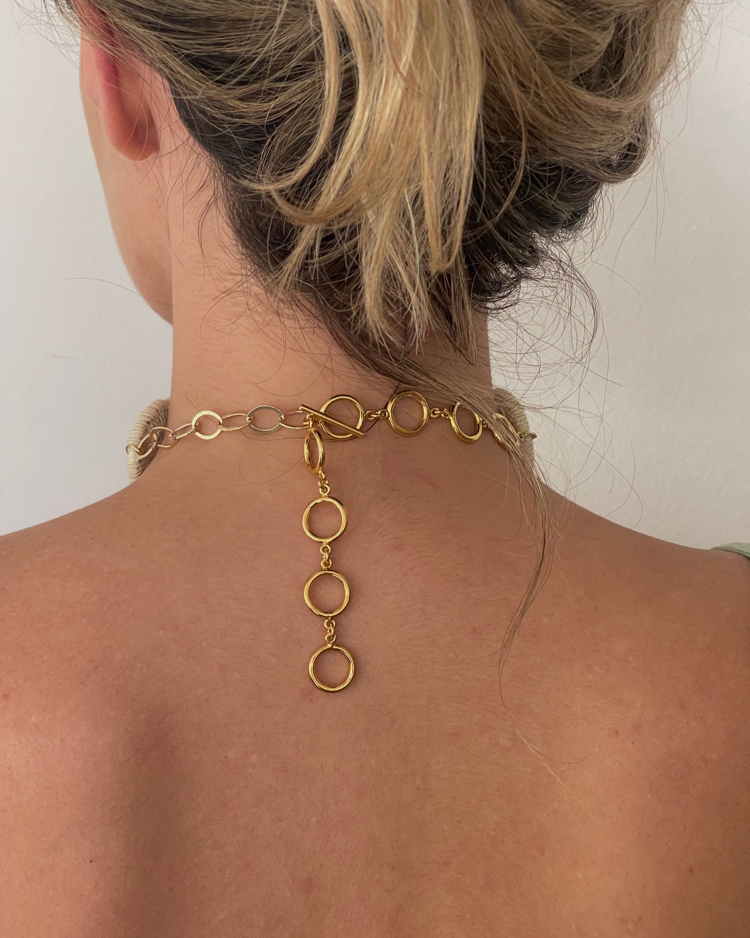 Adva Choker