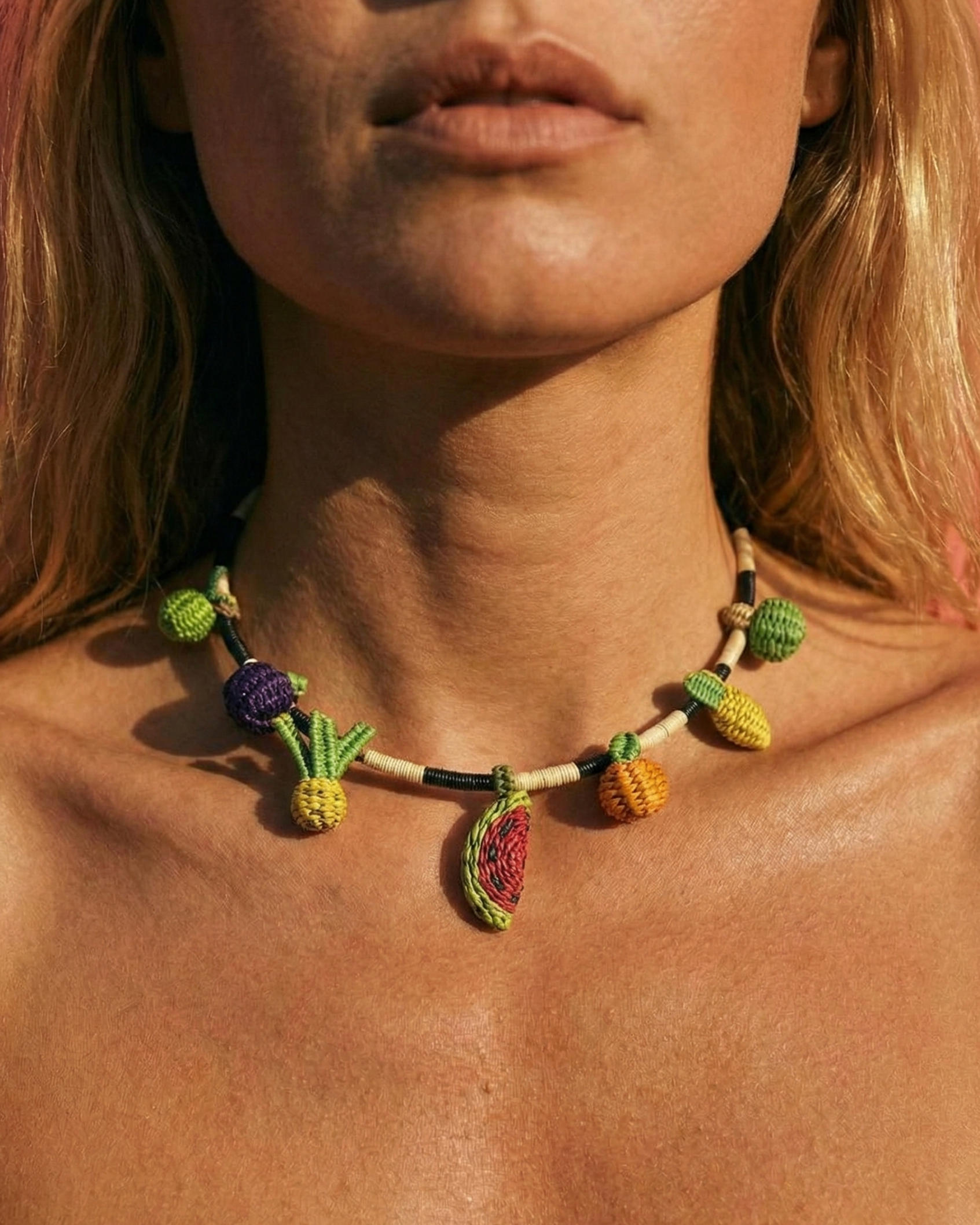 Paprika Choker + Removible Charms