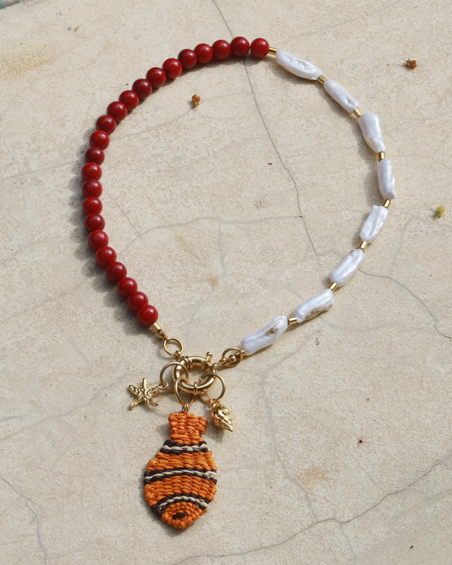 Senda Necklace + 3 Removable Charms