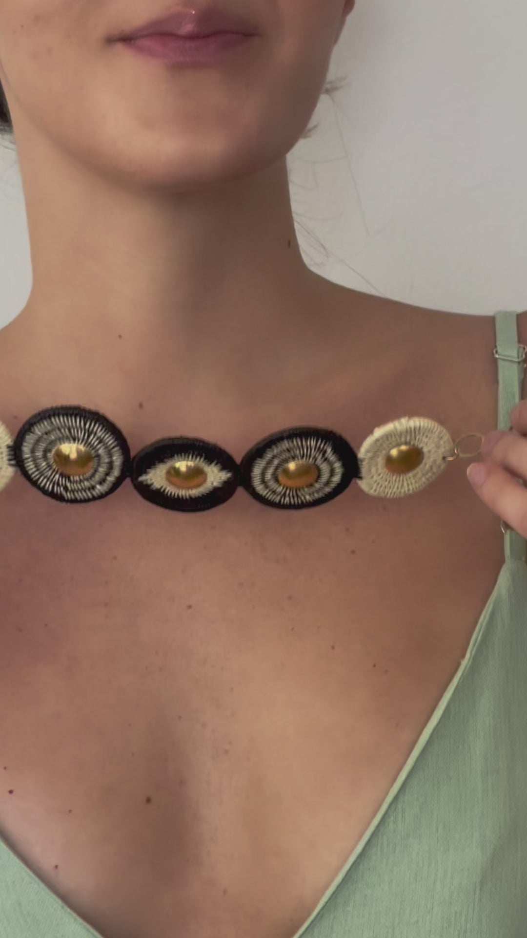 Adva Choker