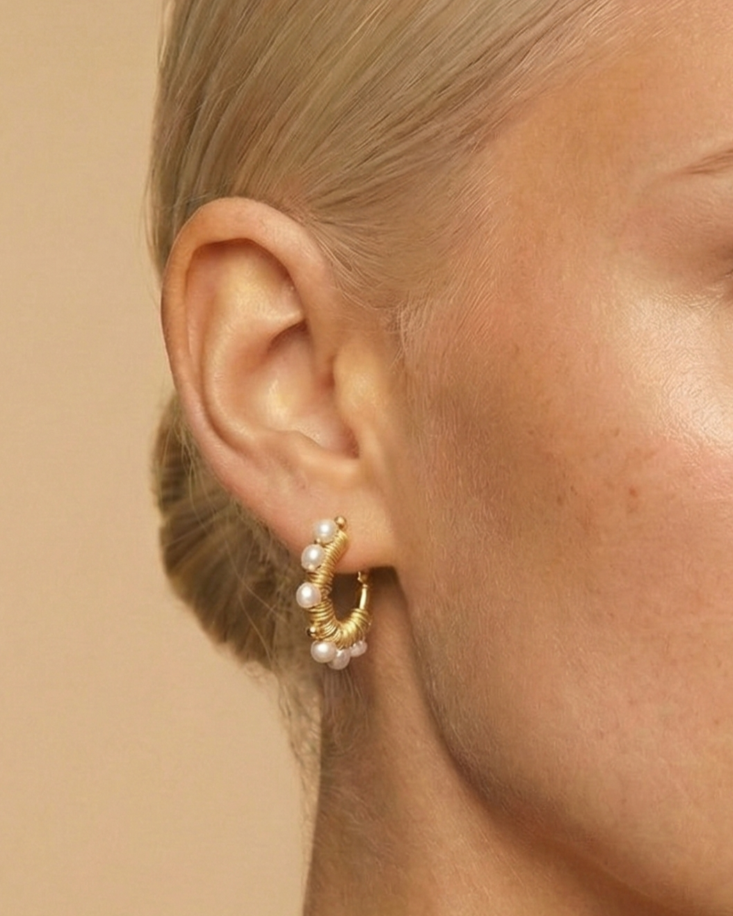 Faro Small Pearl Hoops