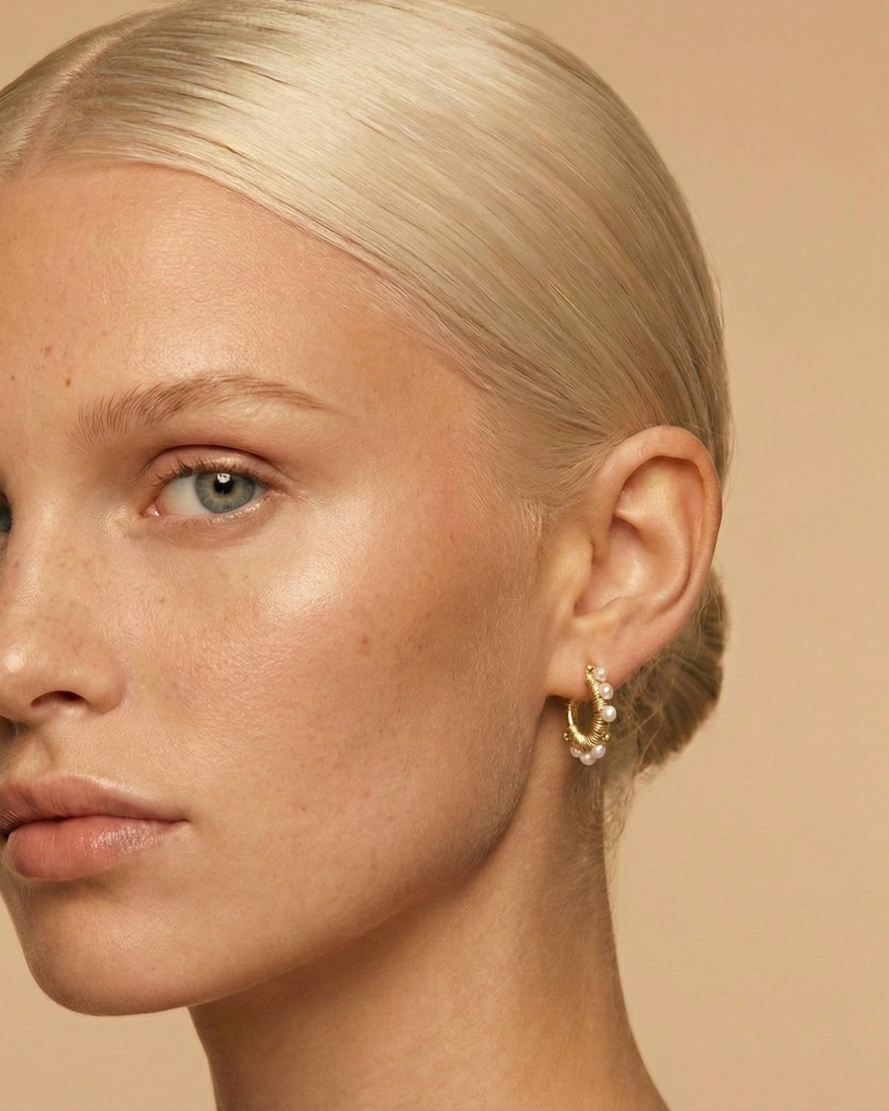 Faro Small Pearl Hoops