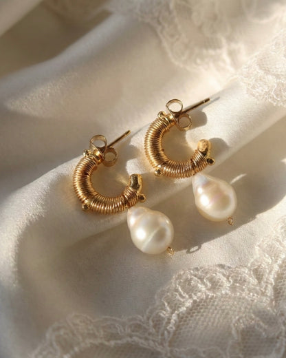 Faro Pearl Mini Hoops