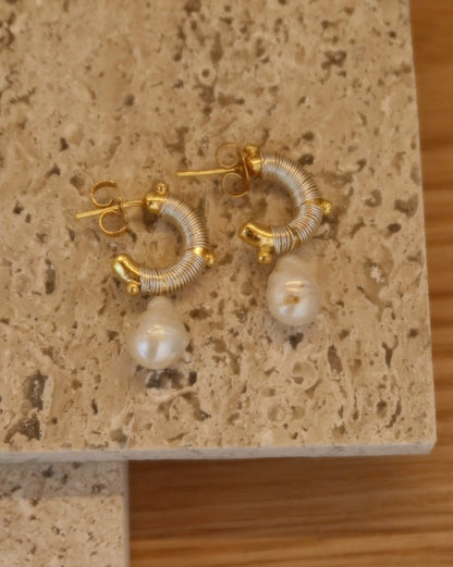 Faro Pearl Mini Hoops