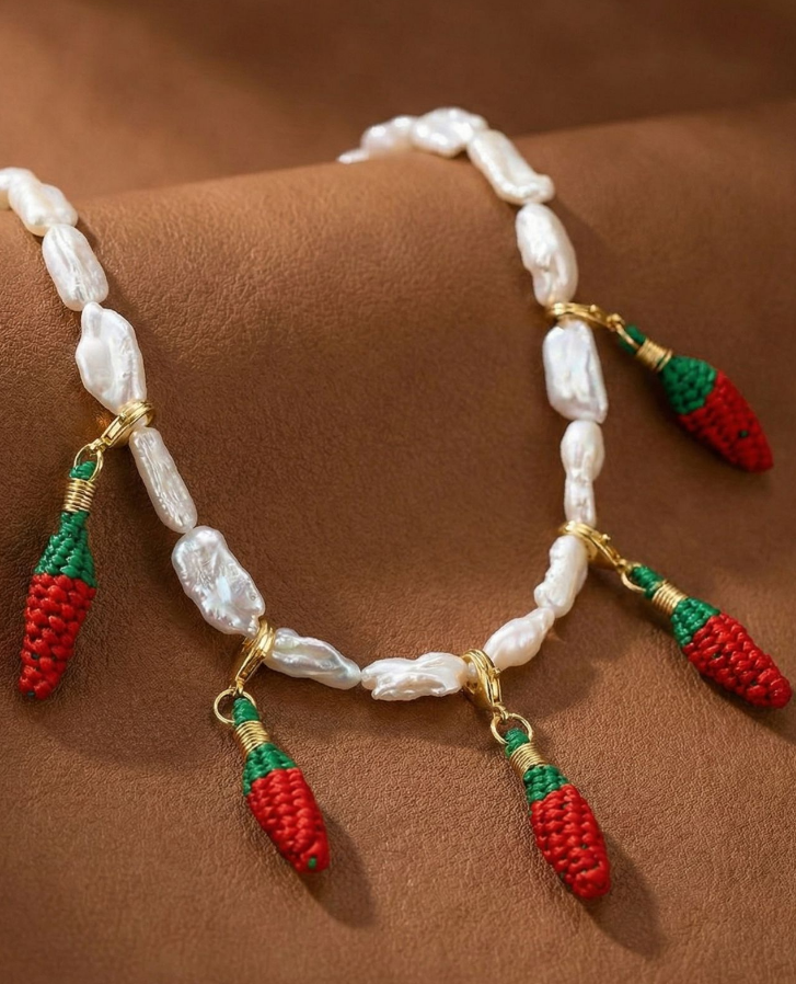 Collar de perlas Spicy Chilli + Charms Removibles
