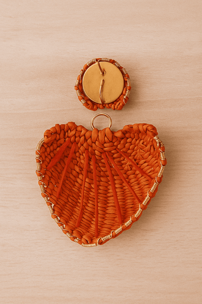 Shell Earrings (2 earrings in 1 pair)