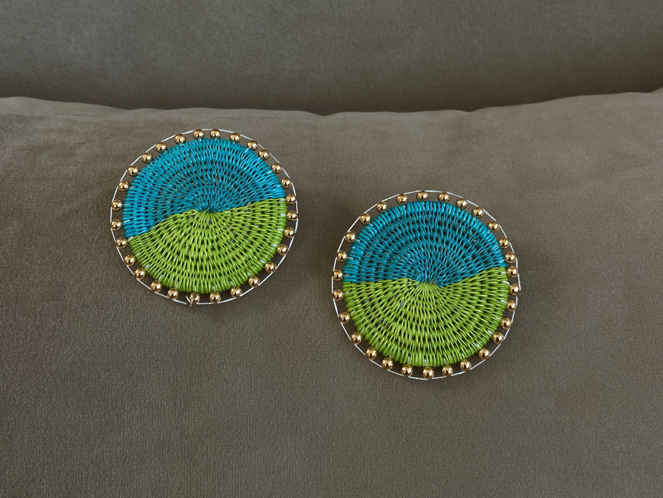 Sambu Maxi Studs